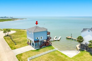 Exterior - Bayfront Home w/ Private Dock, 3 Decks, 1 mi from Beach, Great Fishing & Birding (Galveston)