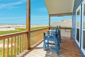 Outdoor dining - Private Beachfront Home w/ Open Plan - Steps from Sand & Surf (Galveston)