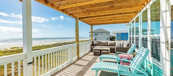 Beachfront Pet Friendly Home w/ HOT TUB, Fenced Yard - Steps from Gulf & Beach