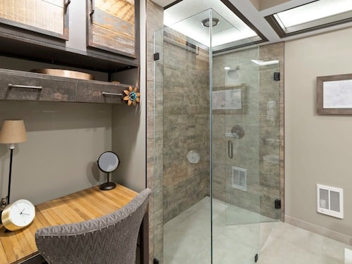 Lovely 4 BDR Home w/ Private Hot Tub; Near Trails!