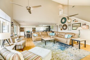 TV, DVD player, offices