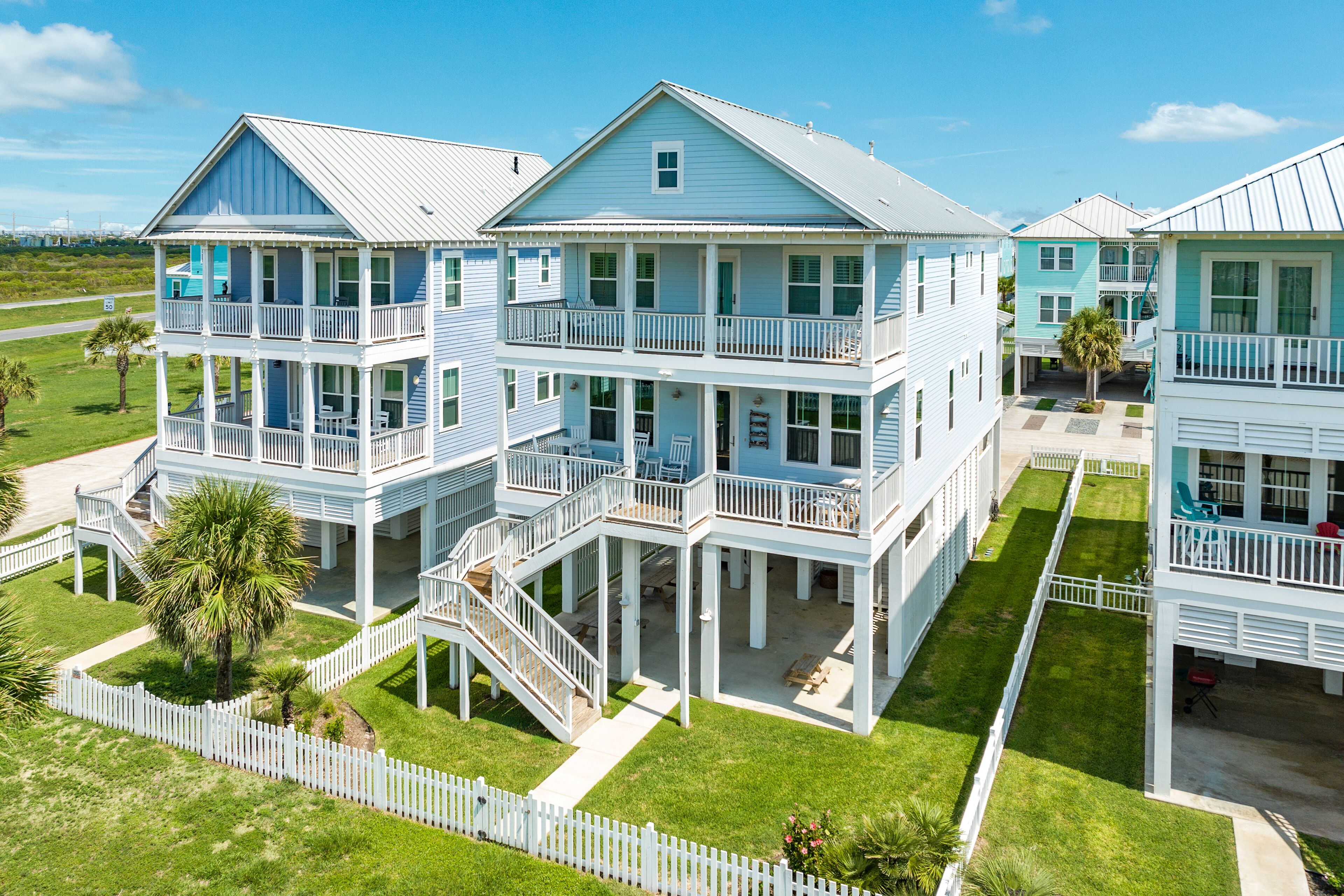 Beachside Home w/ 3 Decks, 2 Living Areas, Large Kitchen & Elevator