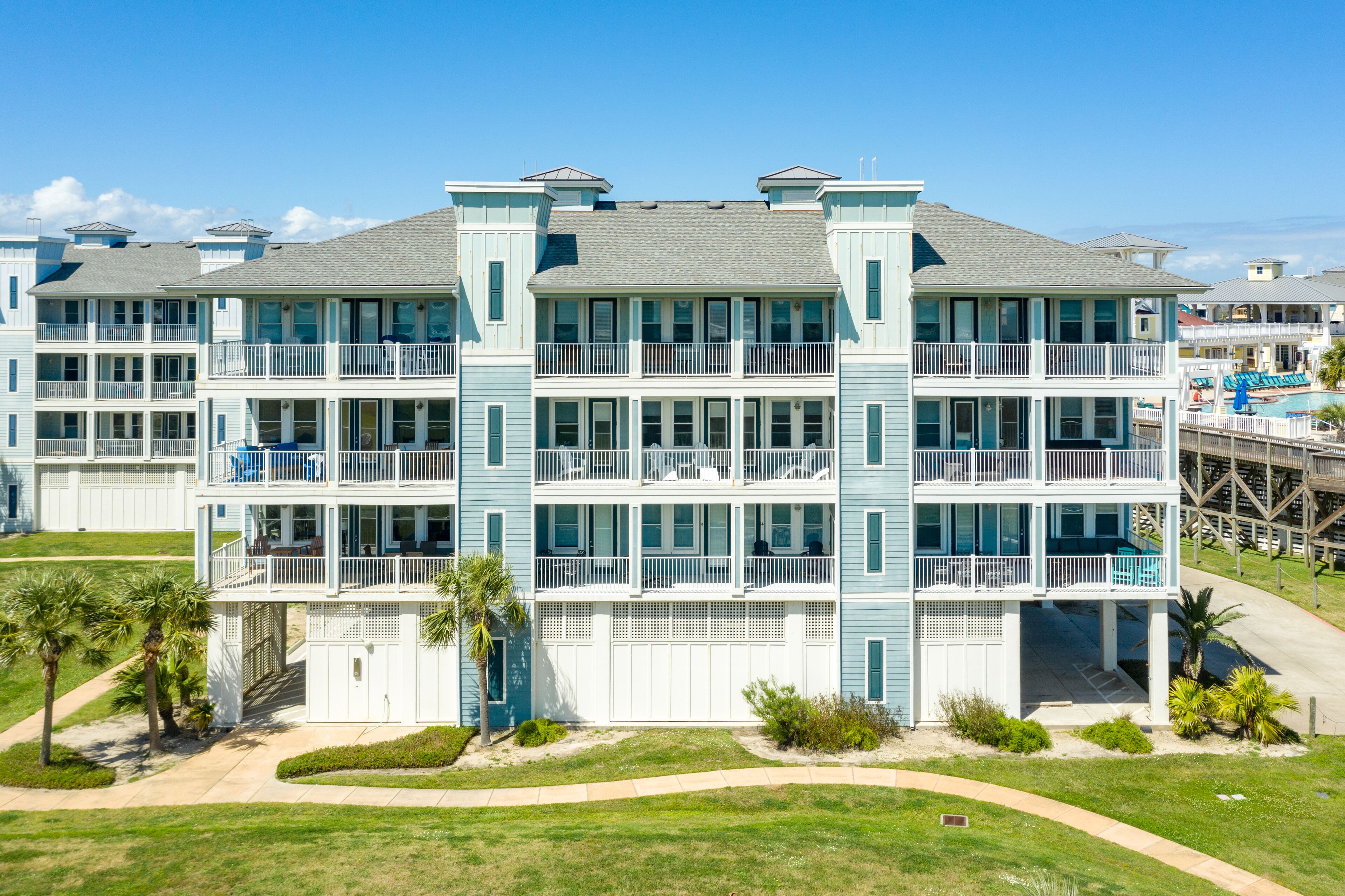 Beachfront Condo w/ Pt West Amenities incl. POOL, hot tubs, walking & bike paths