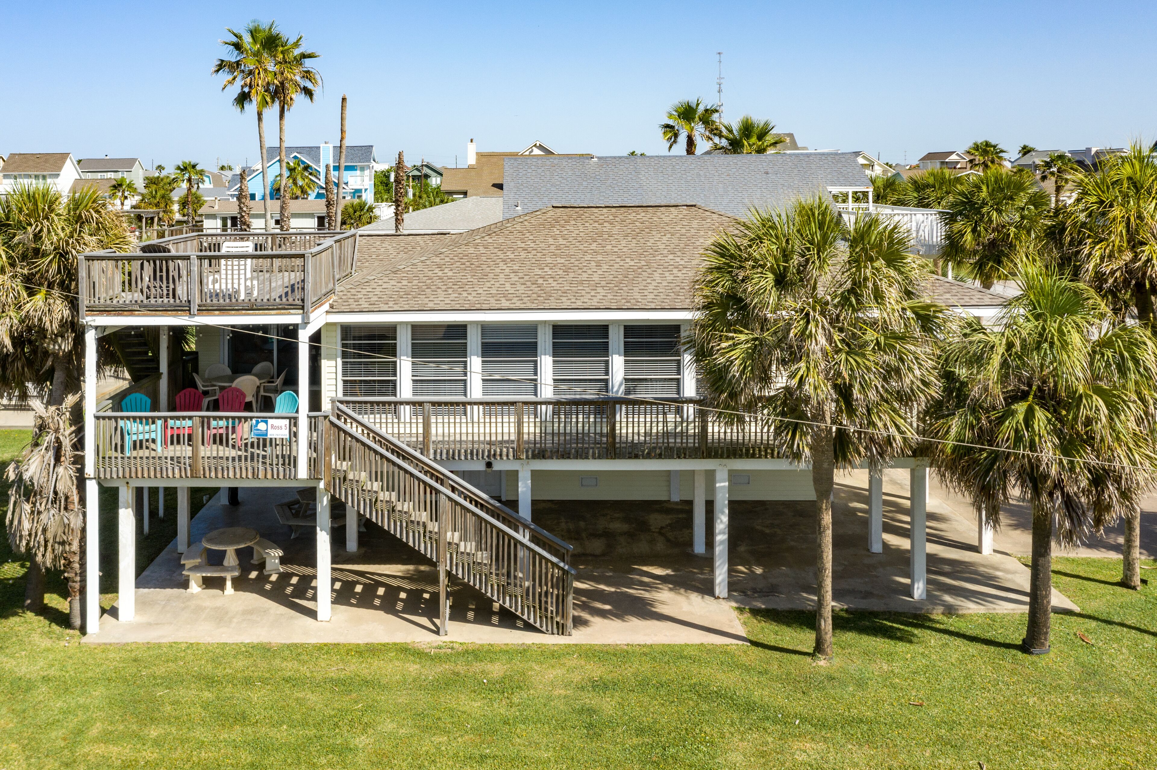 Updated Beachside Home w/ Fully Equipped Kitchen, 2 Decks+Patio