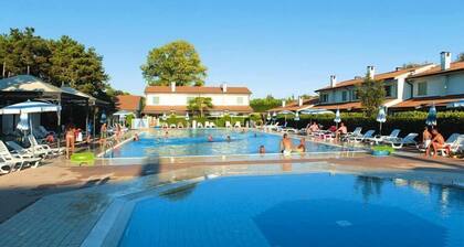 Terraced House Bibione near Sandy Beach
