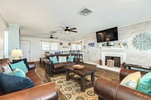 TV, DVD player - Updated Beachfront Home w/ Gulf Views, 2 Decks, Free Wifi, Open Layout (Galveston)