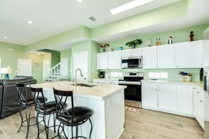 Fridge, microwave, oven, stovetop - Elevator, 2 Decks, Gulf Views all Bedrooms & More - Private Beachfront Home (Galveston)