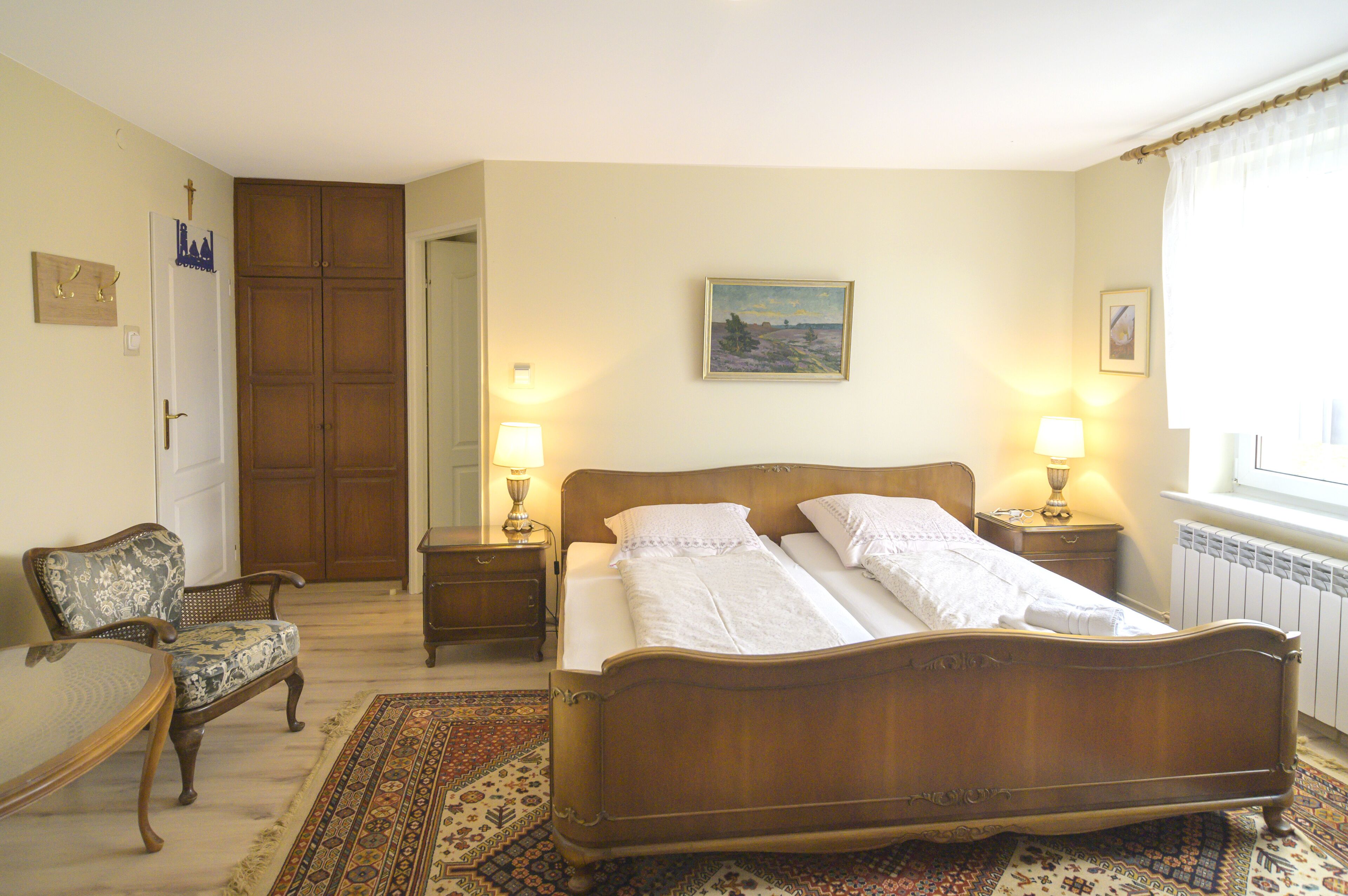 1 室のベッドルーム、WiFi、ベッドシーツ