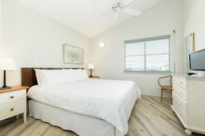 3 chambres, fer et planche à repasser, Wi-Fi gratuit, draps fournis