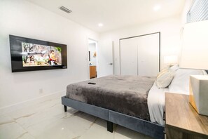 4 多间卧室、熨斗/熨衣板、免费 WiFi、床单