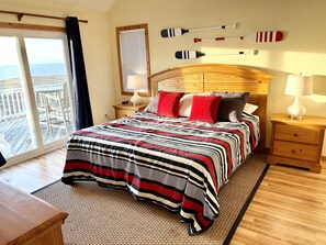 6 bedrooms, iron/ironing board, travel cot, free WiFi - Discounted AMAZING SOUND FRONT HOUSE--on water, pool, hottub, (salvo)