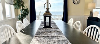 Discounted AMAZING SOUND FRONT HOUSE--on water, pool, hottub, elevator