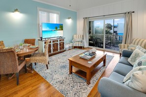 Smart TV, video games, DVD player - Ocean view, hot tub, steps to the sand! Dog friendly. Nov Dates available! (St George Island)