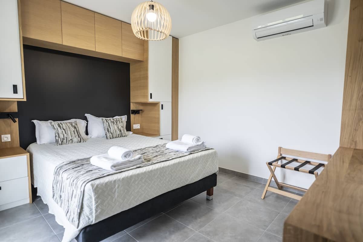 Superior appartement, 1 slaapkamer, keuken, op benedenverdieping | 2 slaapkamers, luxe beddengoed, bedden met traagschuimmatras