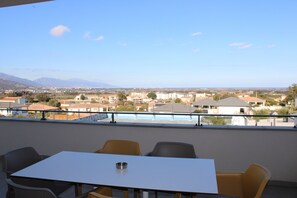 Classic Apartment, 2 Bedrooms, Non Smoking, Pool View | View from room