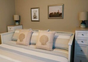 3 soverom, strykejern/-brett, wi-fi og sengetøy