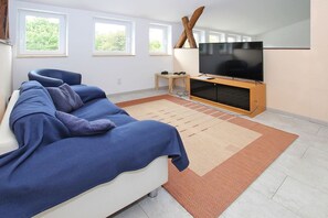 TV, video games, table football, ping pong