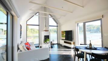 TV connectée, cheminée