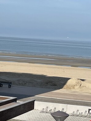 Beach nearby - Sun-oriented studio Sint-Idesbald with beautiful sea view (Koksijde)
