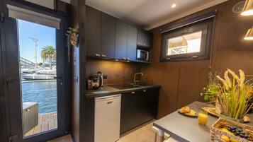 Réfrigérateur, micro-ondes, four, lave-vaisselle