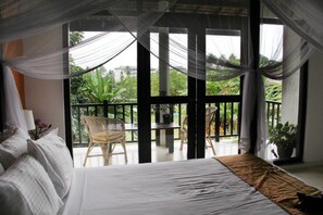 3 bedrooms, iron/ironing board, free WiFi, bed sheets - YUMMY GREEN HEAVEN IN SRILANKA MADAMPE HOUSE #7 (Ambalangoda)