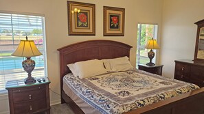 7 slaapkamers, een strijkplank/strijkijzer, reisbedje, gratis wifi