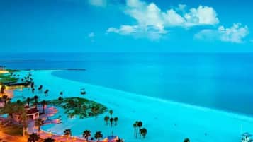 Nära stranden och strandhanddukar