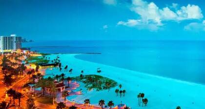 Most Comfortable Bed • Pet Friendly • 2 Baths • 4 Beds • 4mi to Clearwater Beach