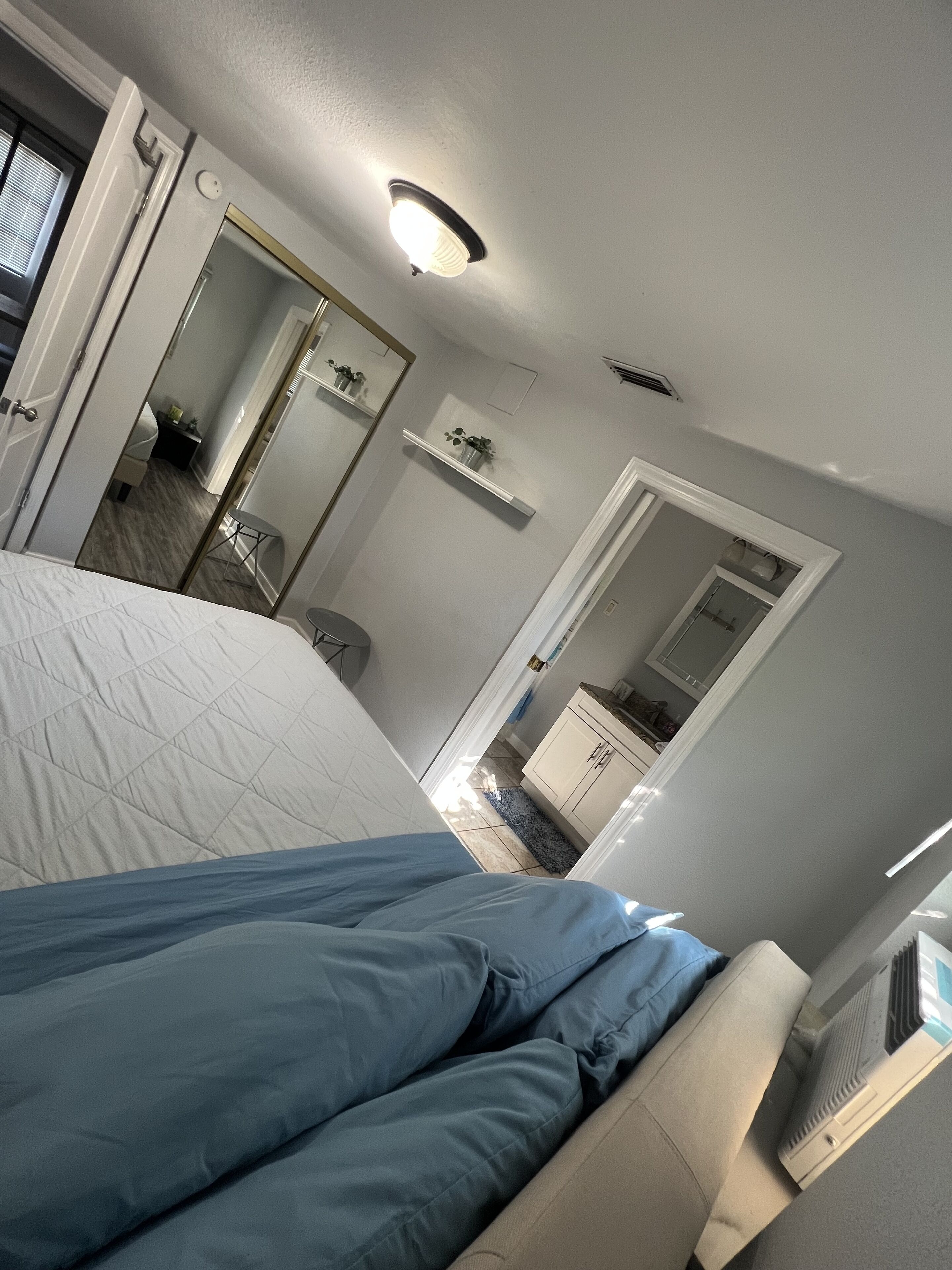 10 min to Clearwater Beach TempurPedic Adjustable Bed, 15 min from PIE