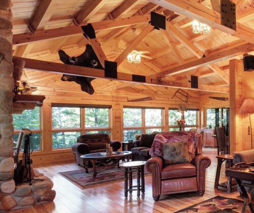 On the Eagle River Chain O’ Lakes, Lake Front, 3200 sq. ft., 2.5 baths