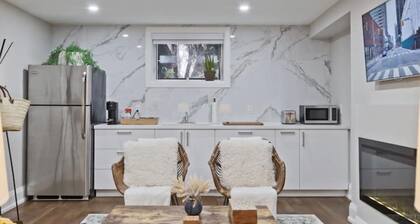 Stylish Suite with a Hint of Character