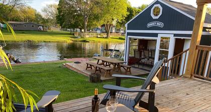 Lake Life Retreat in Decatur Michigan on Lake of the Woods near Sister Lakes