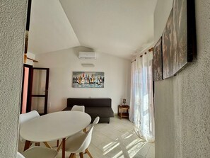 TV - SWEET HOME MARE "LI JUNCHI" (Isola Rossa)