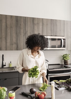 Full-size fridge, microwave, oven, stovetop - ROOST Cleveland (Cleveland)