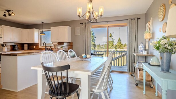 Unclassified image, 1 of 67, button - Family and big group 14 Guests 11 beds 5 baths (Hudsonville)