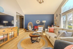 TV, fireplace, video games