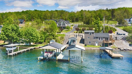 Moxie on the Lake: Relaxing Pet Friendly Seneca Lake Getaway!