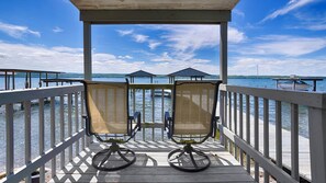 Property grounds - Moxie on the Lake: Relaxing Pet Friendly Seneca Lake Getaway! (Lodi)