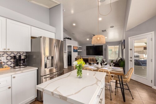 Great location with King Suite, Game Room, HEATED Pool, and Putting Green!