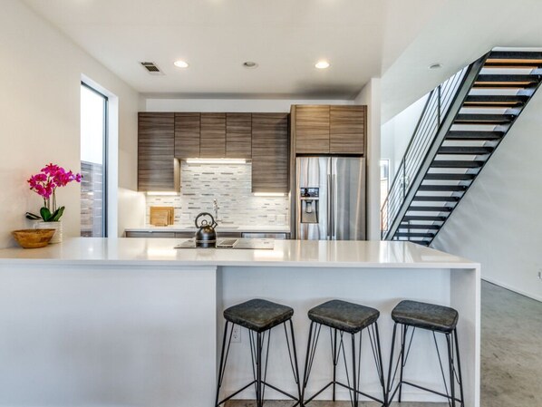 Interior - Cozy Modern Home + Private Pool + Central Dallas Location (Dallas)