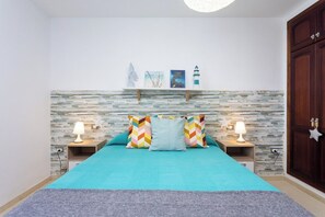 1 chambre, fer et planche à repasser, Wi-Fi, draps fournis