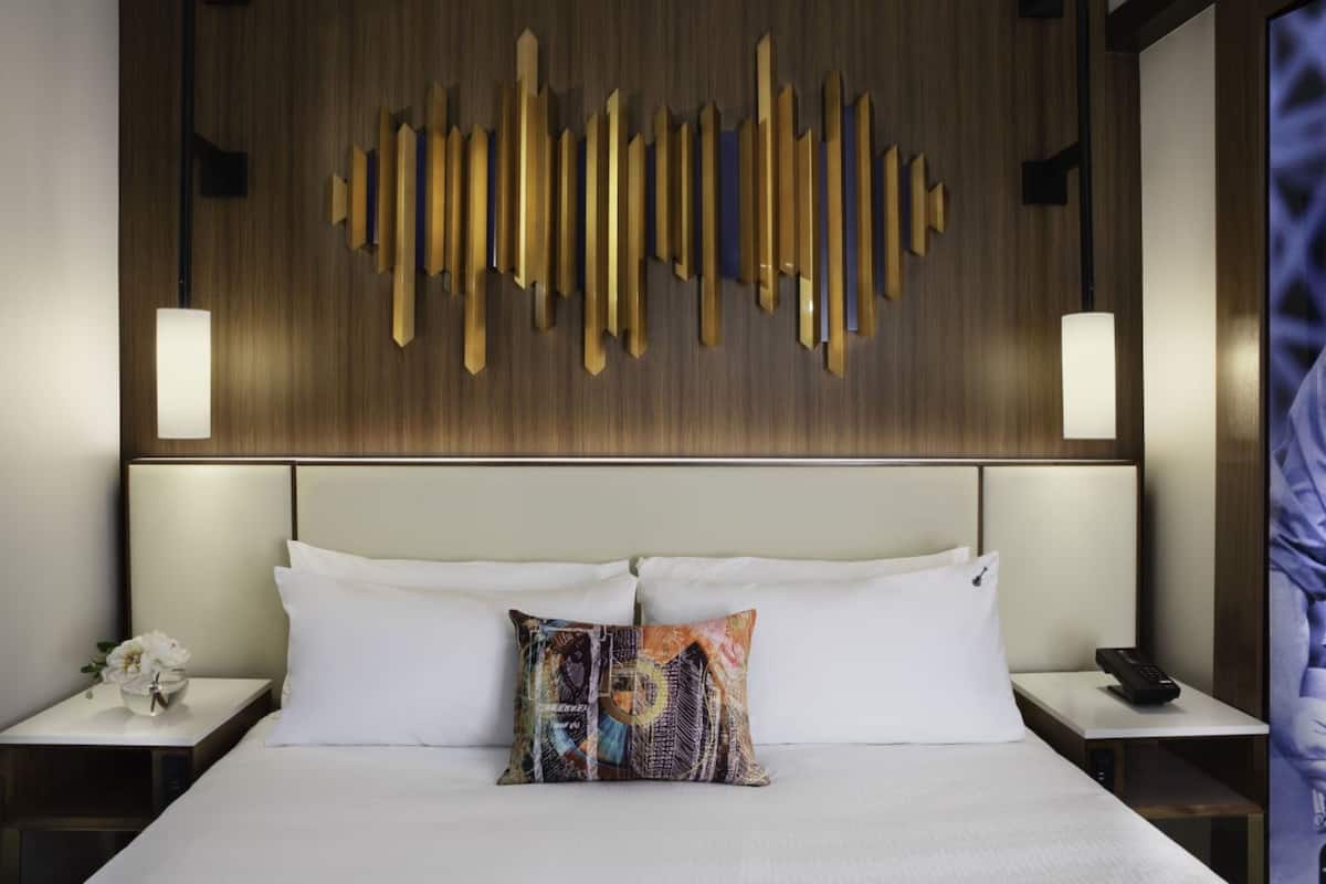 1 Schlafzimmer, hochwertige Bettwaren, Minibar, Zimmersafe