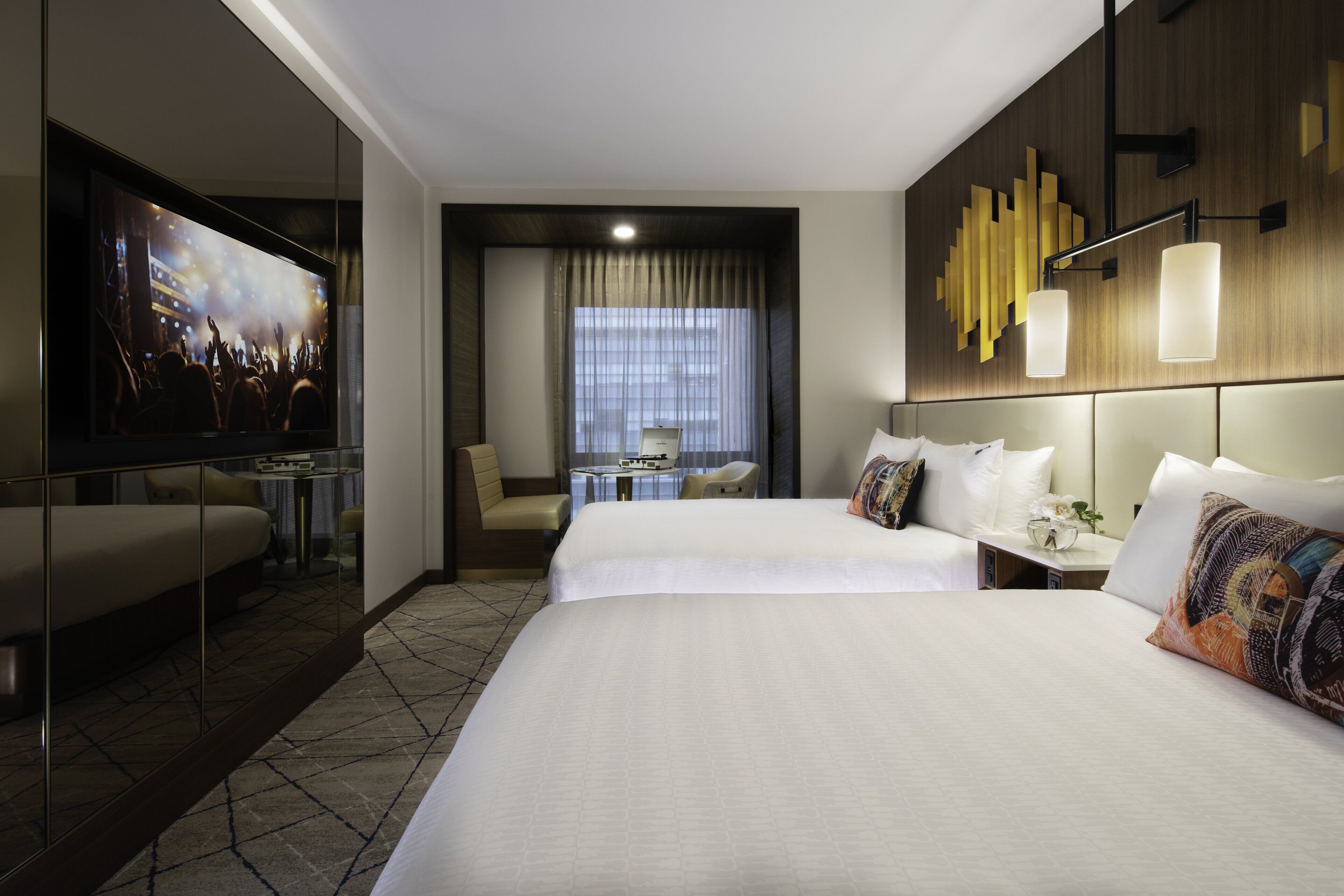 1 bedroom, premium bedding, minibar, in-room safe