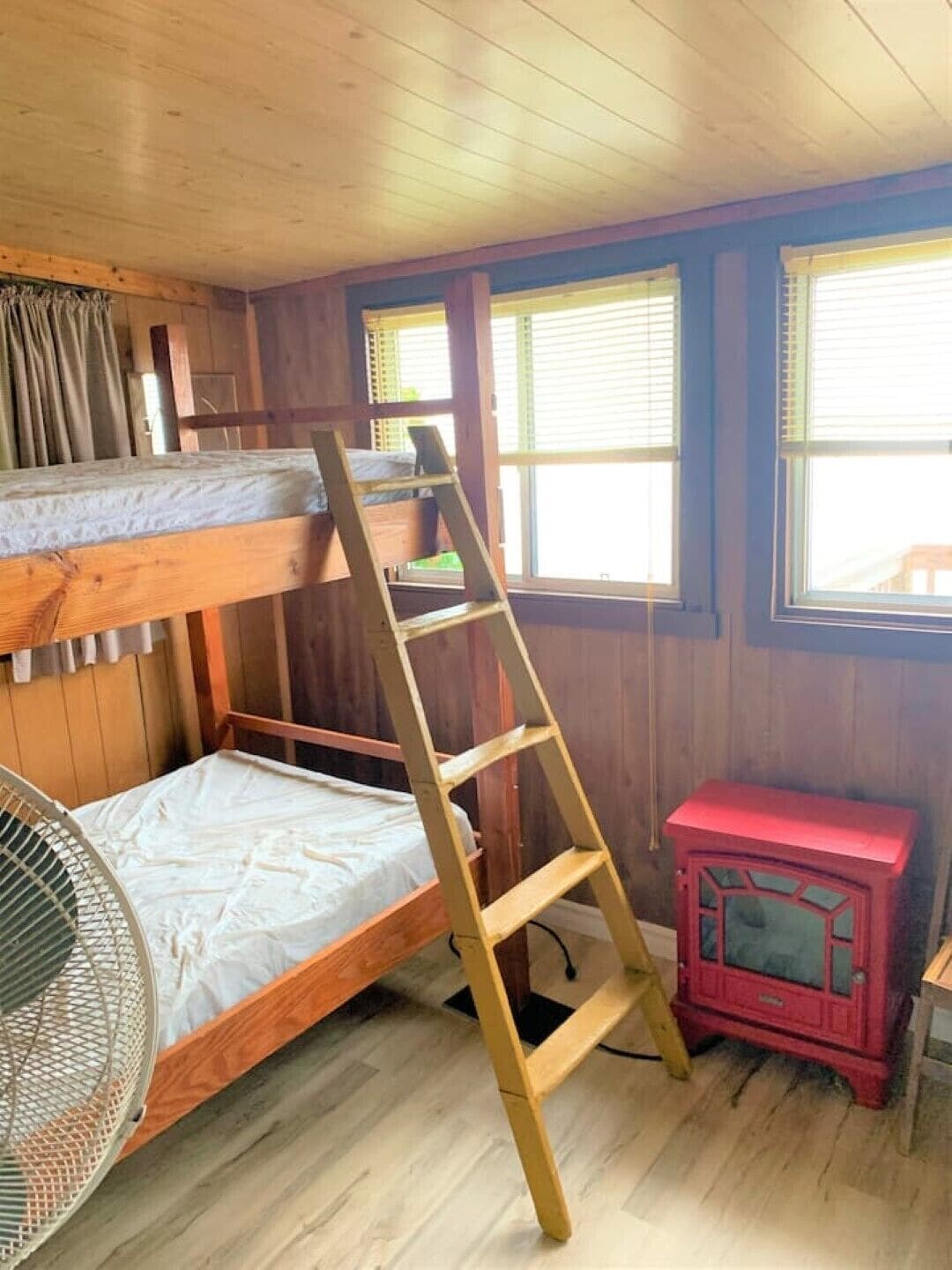 3 bedrooms, free WiFi, wheelchair access