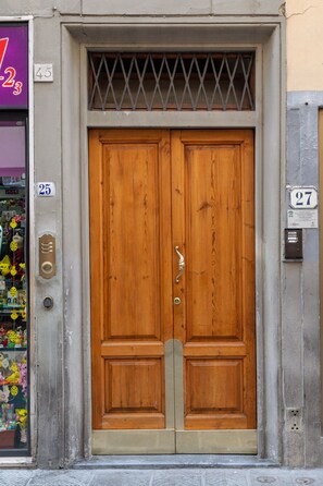 Exterior detail - Eco-friendly deluxe suite San Lorenzo 2 minutesfrom Santa Maria Novella station  (Firenze)