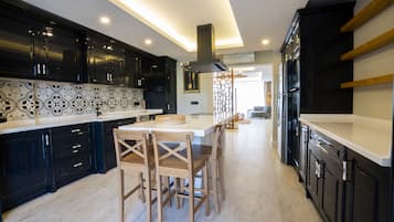 VILLA DOMINIC | Private kitchen | Oven, stovetop, dishwasher, coffee/tea maker