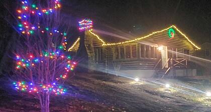 1913 LOVE SHACK Bethel NY Bethel Woods your own Private Dock on LAKE 6 BREWERIES