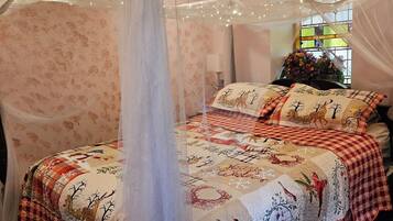 3 bedrooms, free WiFi, bed sheets, wheelchair access