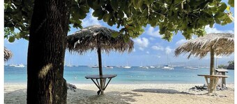 Martinique! Beautiful, fully renovated studio with sea view