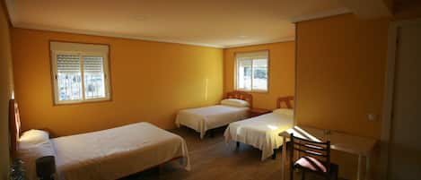 1 bedroom, WiFi, bed sheets